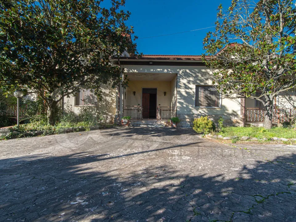 Villa en Cassino, Frosinone - foto 2