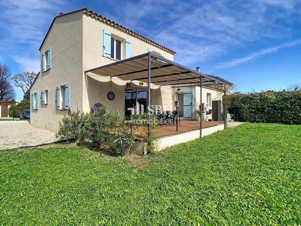 Villa in Maubec, Vaucluse - photo 1