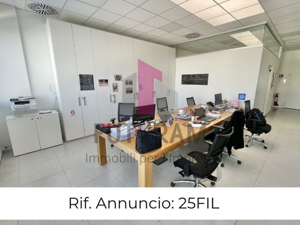 Erhvervsejendom i Vicenza, Vicenza - foto 1