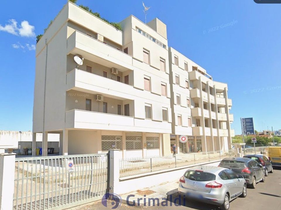 Garage i Lecce, Lecce - foto 1