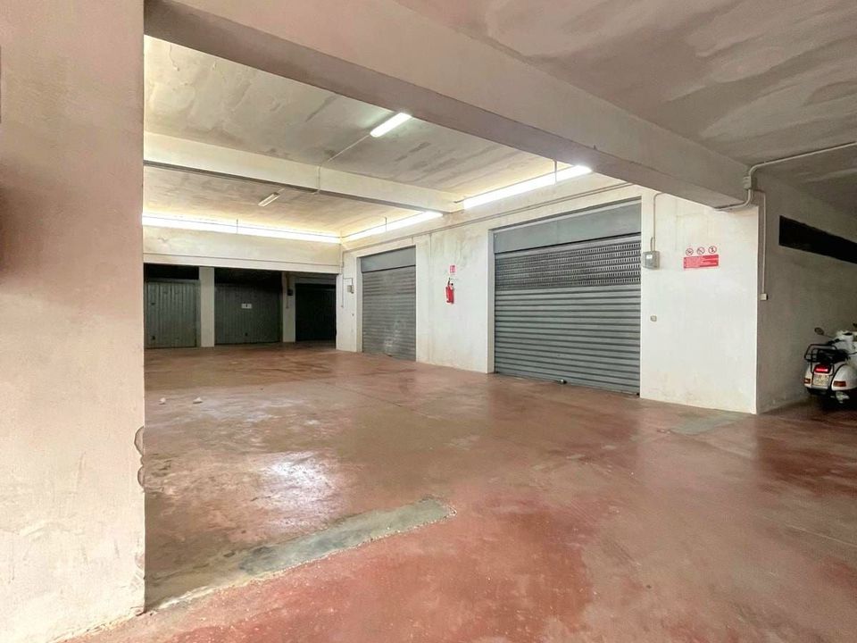 Garage i Lecce, Lecce - foto 4