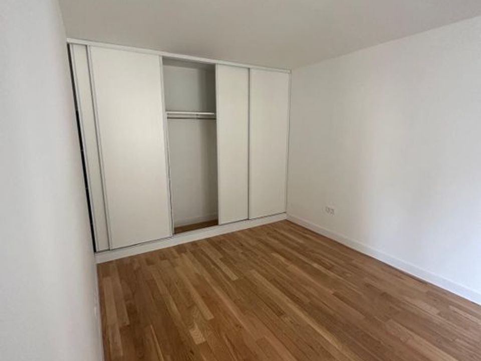 Apartment in Issy-les-Moulineaux, Hauts-de-Seine - photo 4