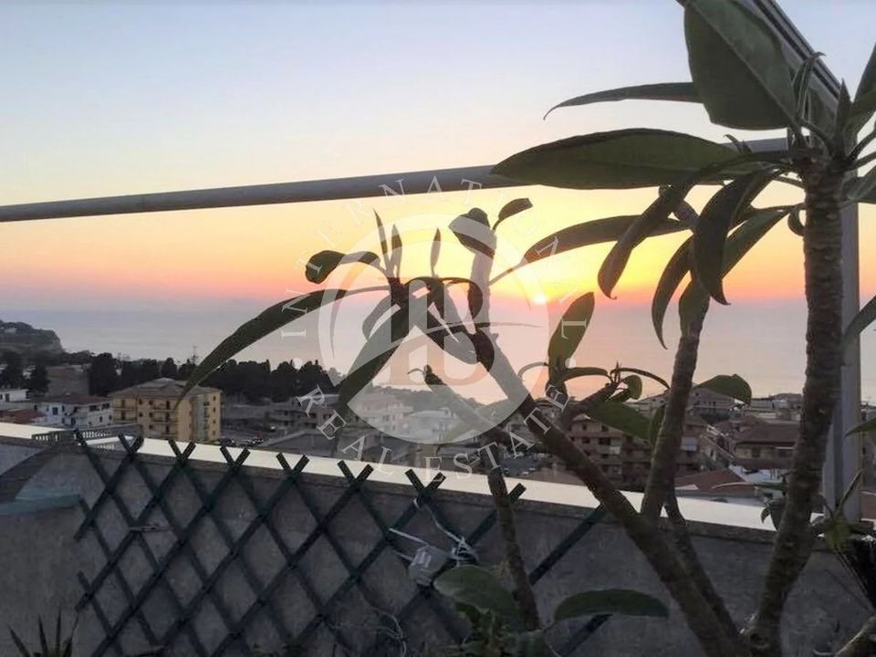 Lejlighed i Tropea, Vibo Valentia - foto 1