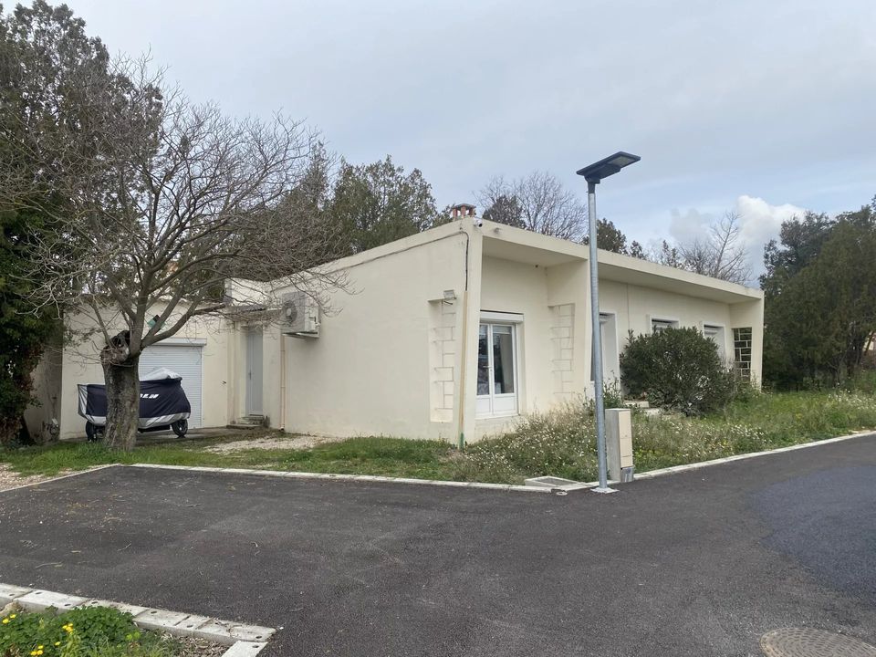 Villa i Pélissanne, Bouches-du-Rhone - foto 1