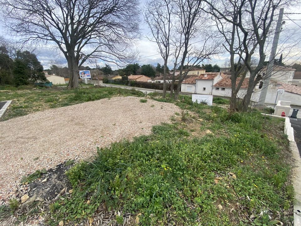 Helårsgrund i Pélissanne, Bouches-du-Rhone - foto 1