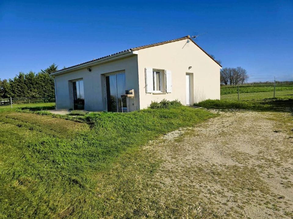 Villa i Saint-Bonnet-Sur-Gironde, Charente-Maritime - foto 1