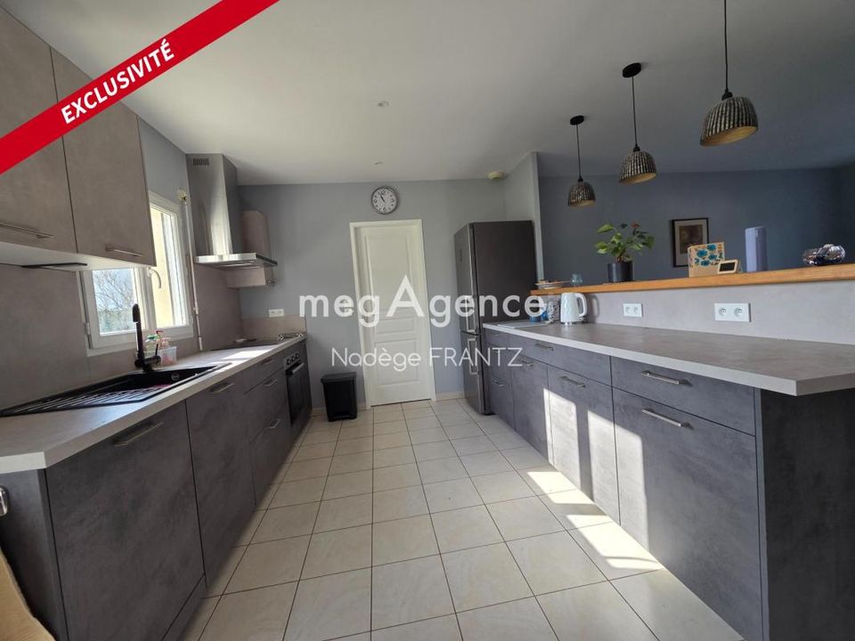 Villa i Antezant-la-Chapelle, Charente-Maritime - foto 4
