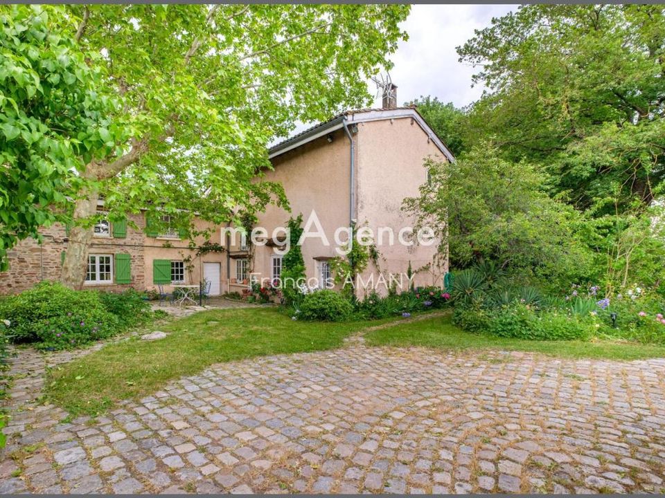 Casa de campo en Bage-Dommartin, Ain - foto 1