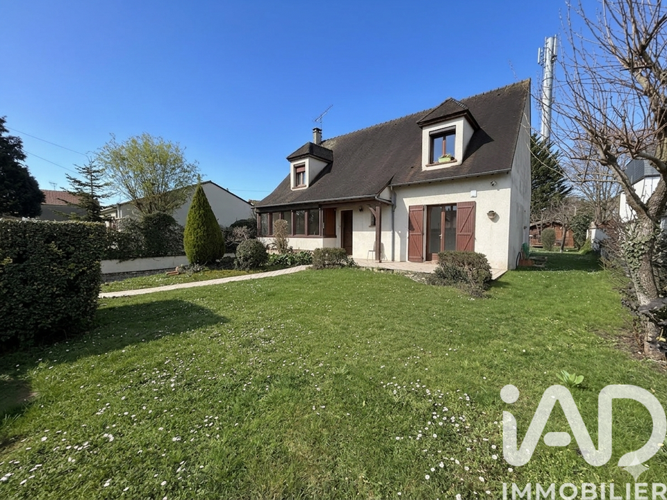 Villa in Brunoy, Essonne - foto 1