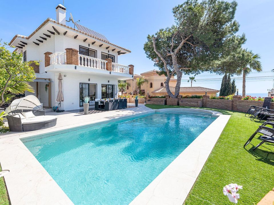 Villa i Benalmadena, Malaga - foto 1