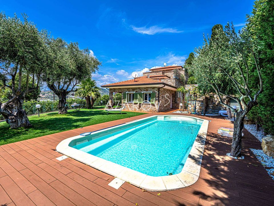 Villa a Bordighera, Imperia - foto 1