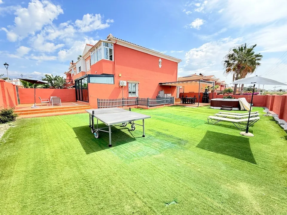 Villa i Caleta De Velez, Malaga - foto 1