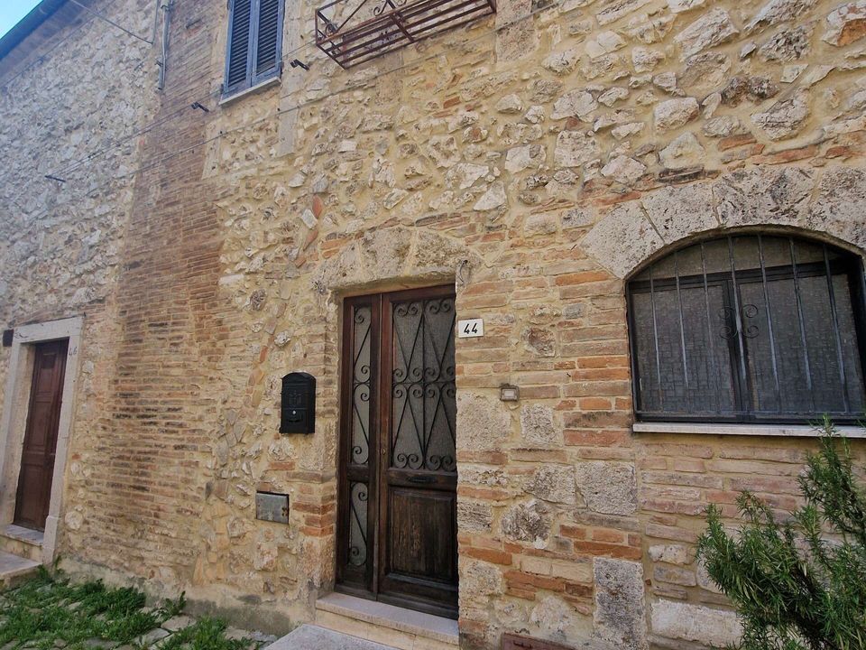 Villa i Lugnano in Teverina, Terni - foto 1