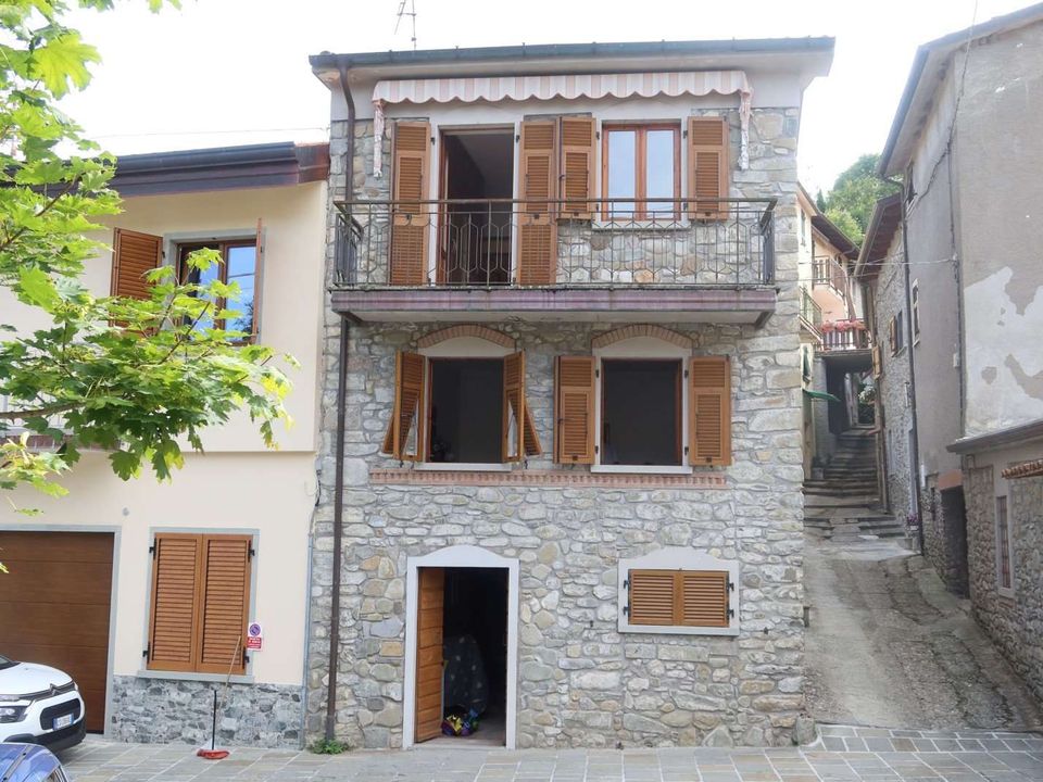 Villa i Casola in Lunigiana, Massa and Carrara - foto 1