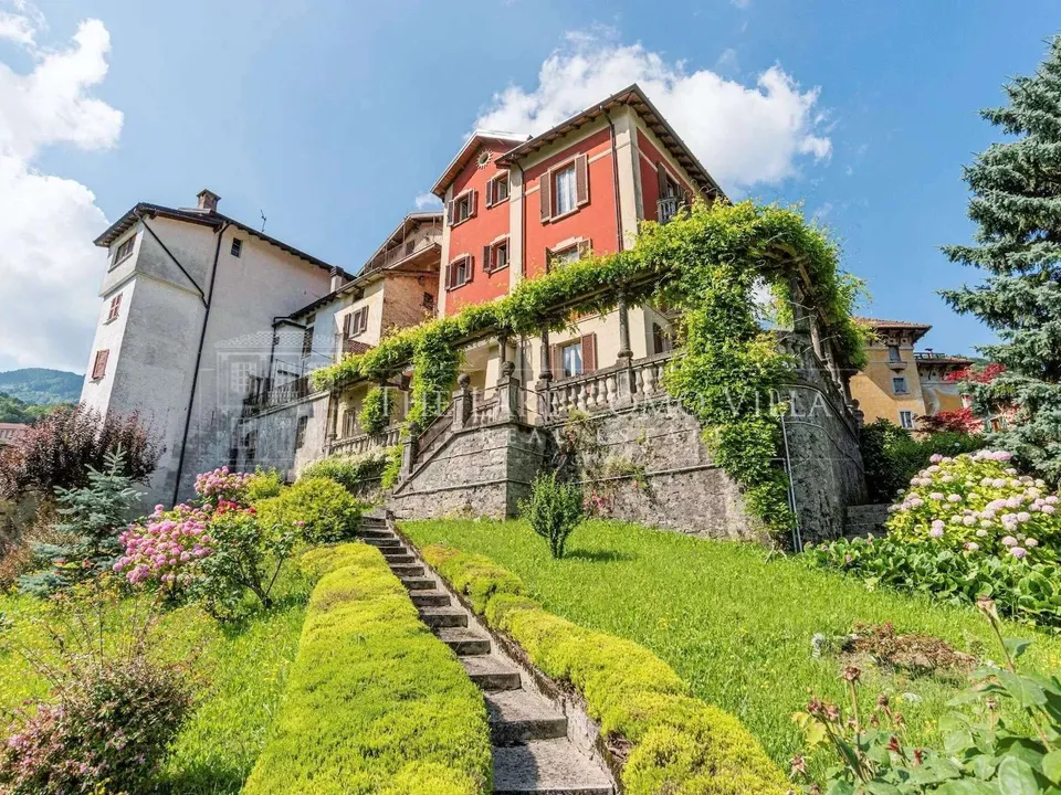 Villa i Schignano, Como - foto 1