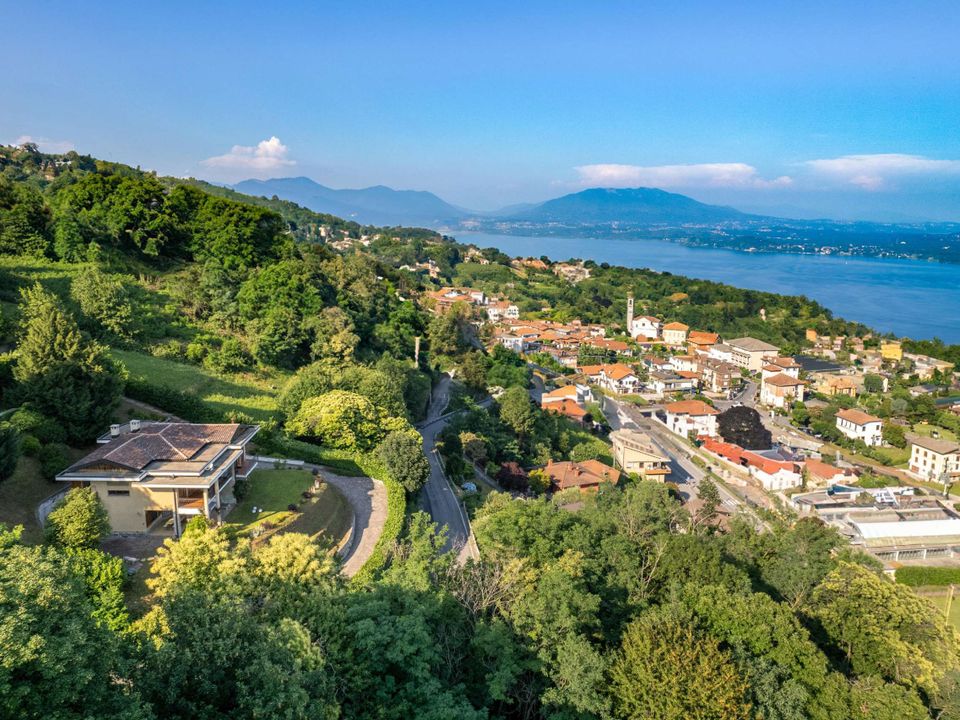 Villa i Nebbiuno, Novara - foto 1