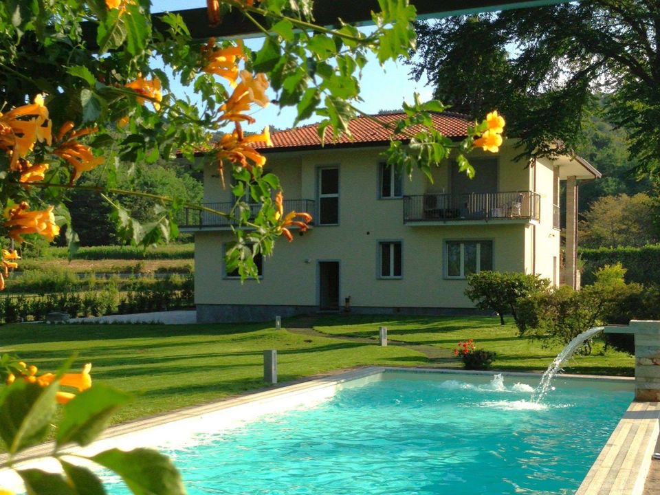 Villa i Ranco, Varese - foto 1