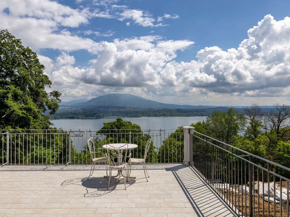 Villa i Belgirate, Verbano Cusio Ossola - foto 1