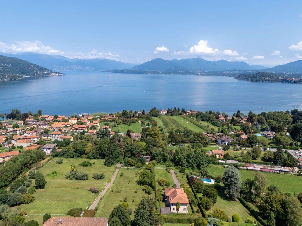 Villa a Ranco, Varese - foto 1