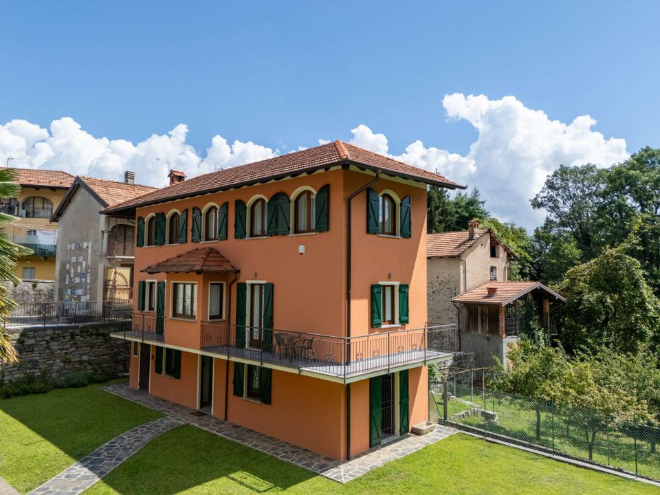 Villa i Madonna del Sasso, Verbano Cusio Ossola - foto 1