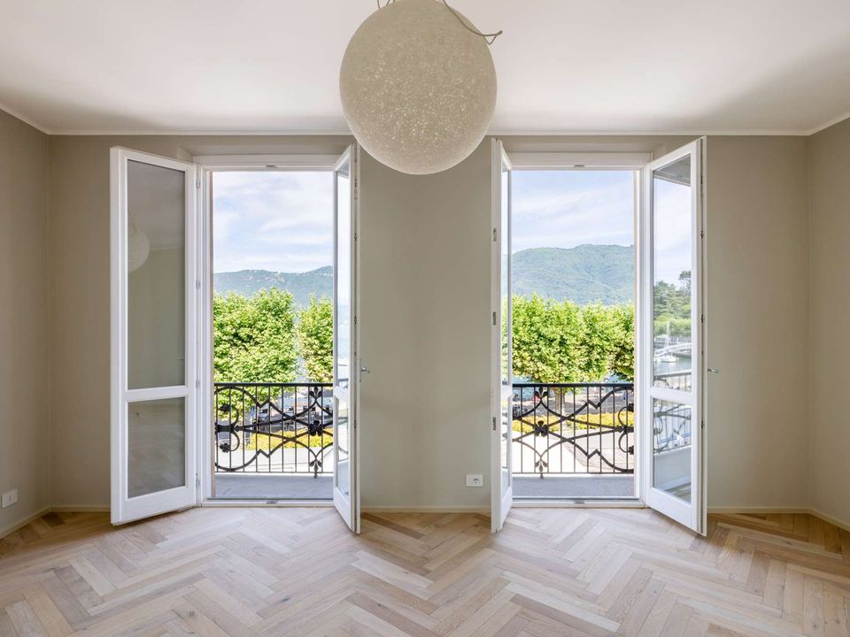 Villa i Porto Valtravaglia, Varese - bilde 2
