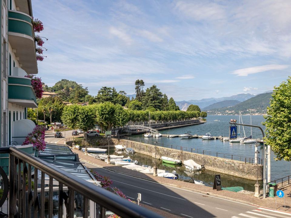 Villa i Porto Valtravaglia, Varese - bilde 3