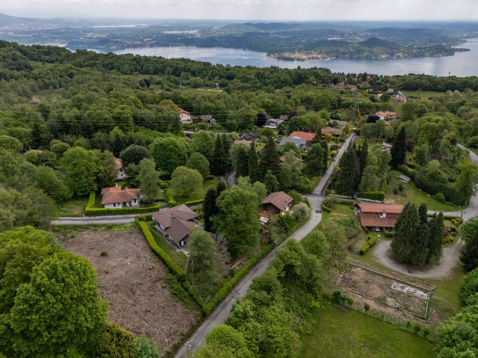 Helårsgrund i Nebbiuno, Novara - foto 1
