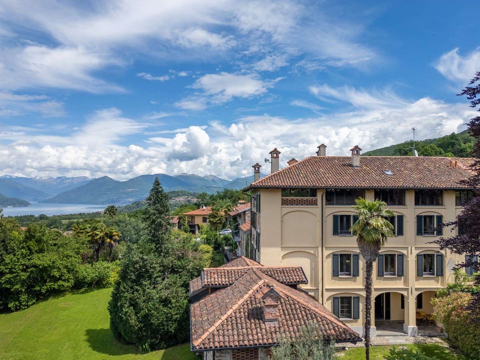 Villa i Porto Valtravaglia, Varese - bilde 2