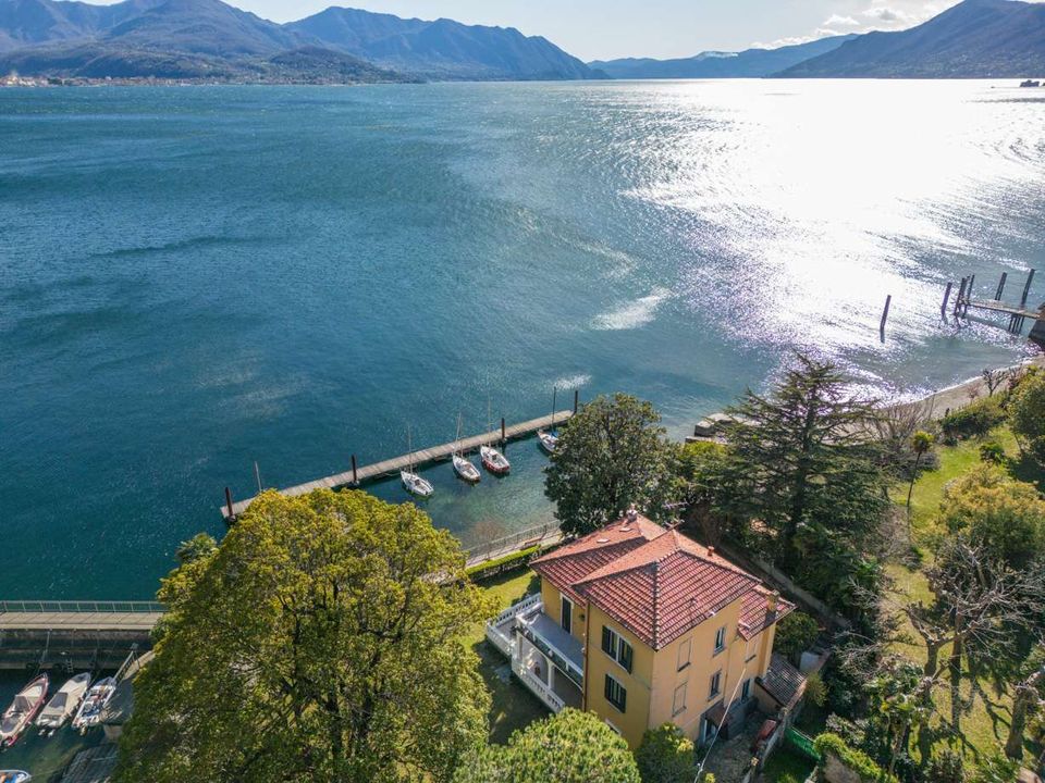 Villa i Maccagno con Pino e Veddasca, Varese - foto 1