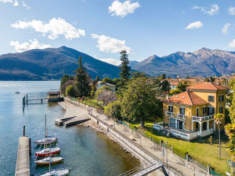 Villa i Maccagno con Pino e Veddasca, Varese - foto 2