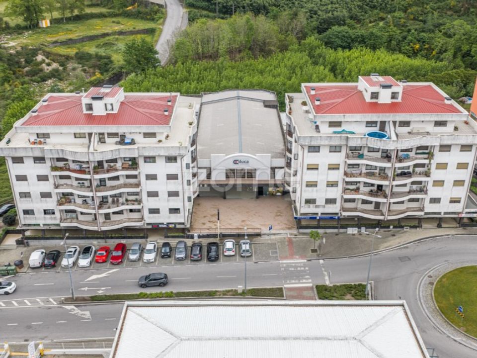 Erhvervsejendom i Rebordosa, Porto - foto 2