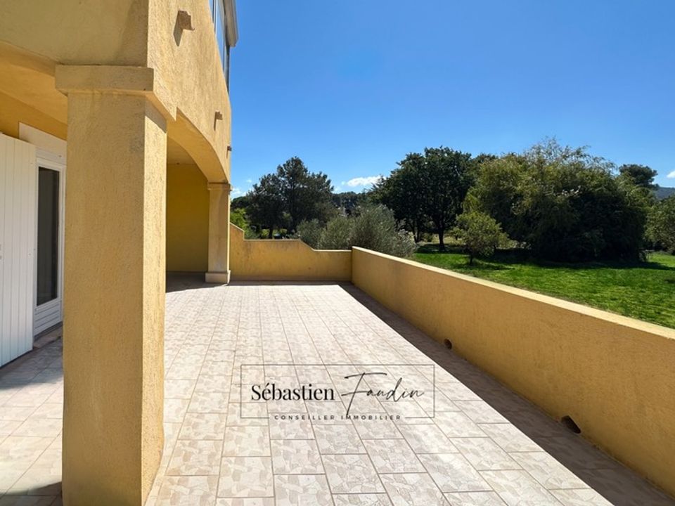 Villa i Bouc-Bel-Air, Bouches-du-Rhone - foto 3