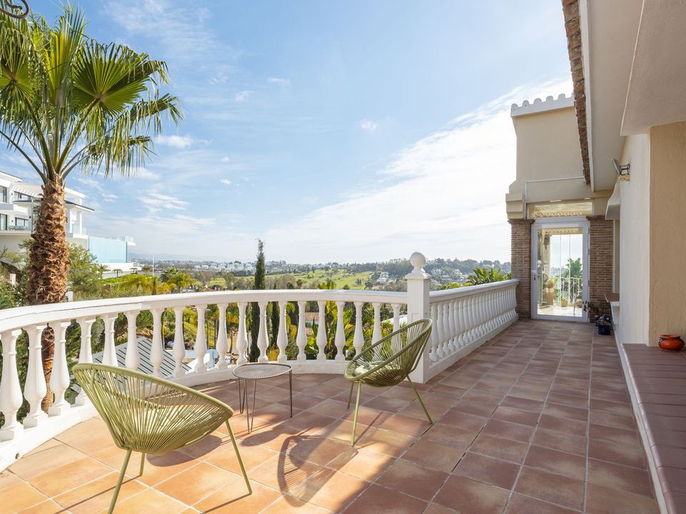 Villa i El Paraiso, Malaga - foto 5