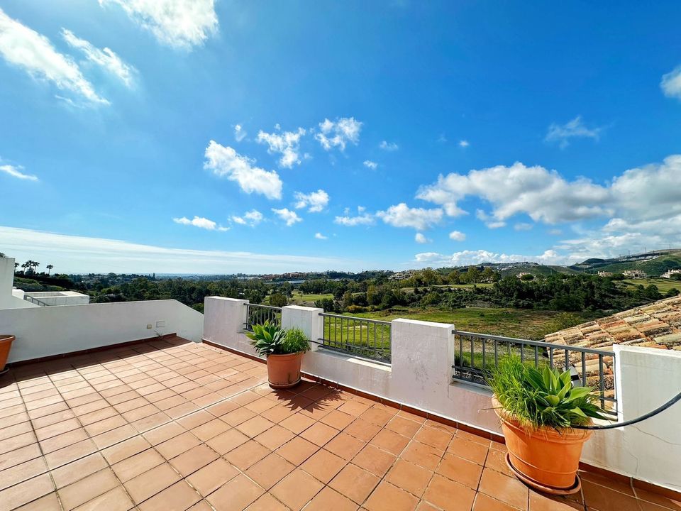 Penthouse in Los Arqueros, Malaga - foto 3