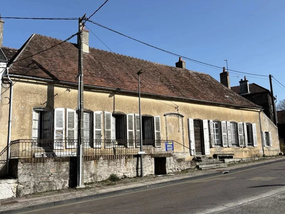 Rekkehus i La Roche-en-Brenil, Cote-d'Or - bilde 1