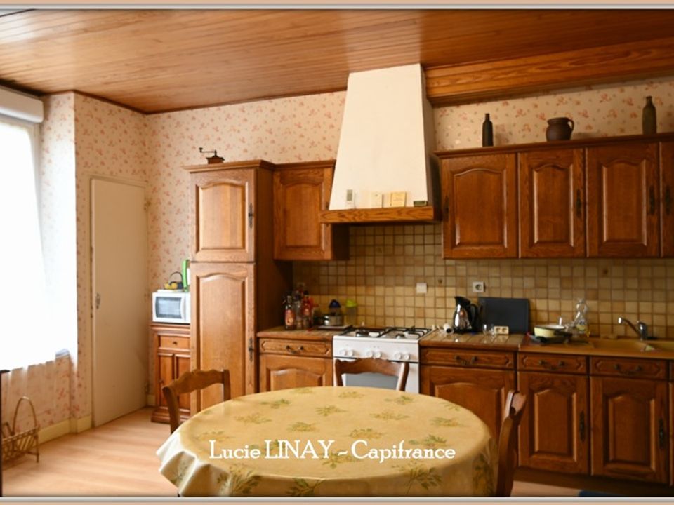 Landsbyhus i Saint-Denis-de-Gastines, Mayenne - foto 1
