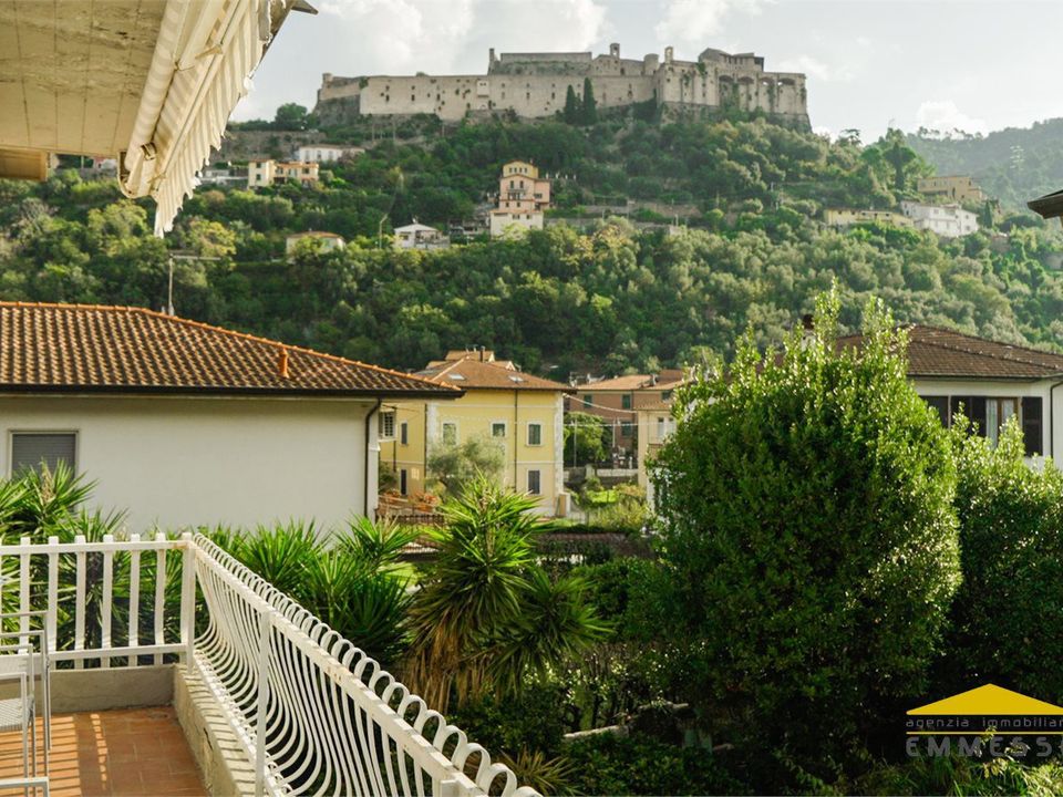Lejlighed i Massa, Massa and Carrara - foto 1