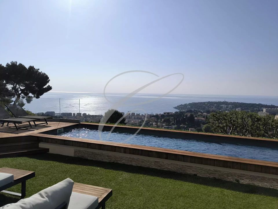 Villa i Roquebrune-Cap-Martin, Alpes-Maritimes - foto 1
