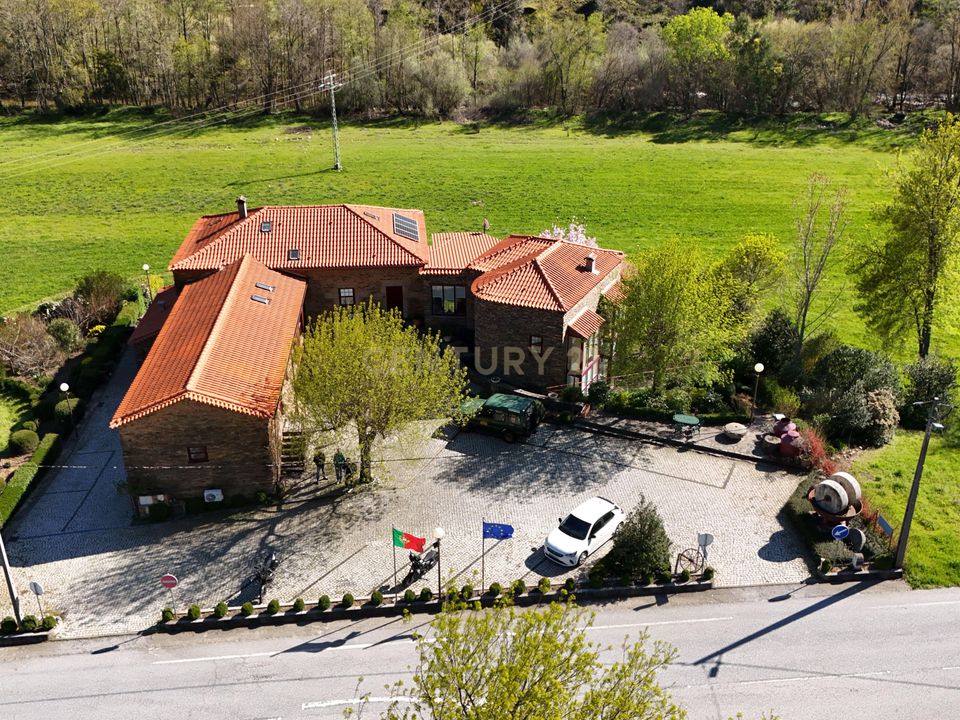 Erhvervsejendom i Manteigas, Guarda - foto 4