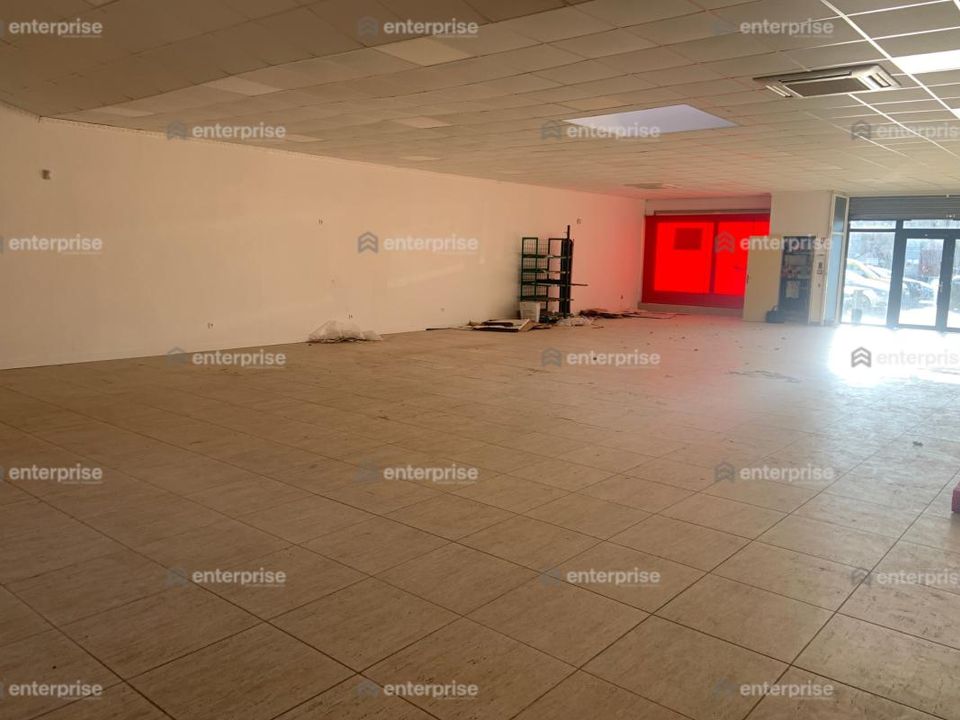 Erhvervsejendom i Abbeville, Somme - foto 2