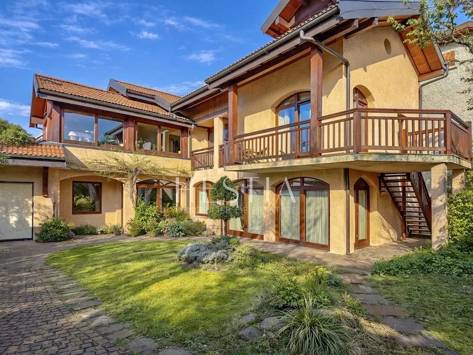 Villa i Annecy, Haute-Savoie - foto 1