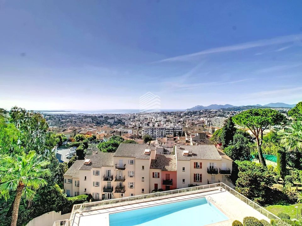 Lejlighed i Le Cannet, Alpes-Maritimes - foto 1