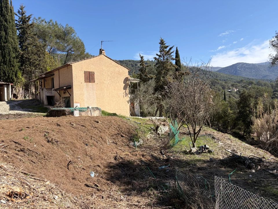 Villa en Blausasc, Alpes-Maritimes - foto 1