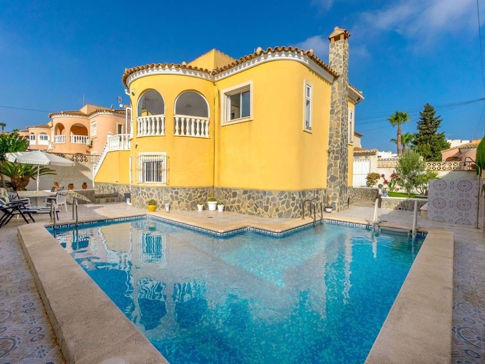 Villa i Villamartin, Alicante - foto 1