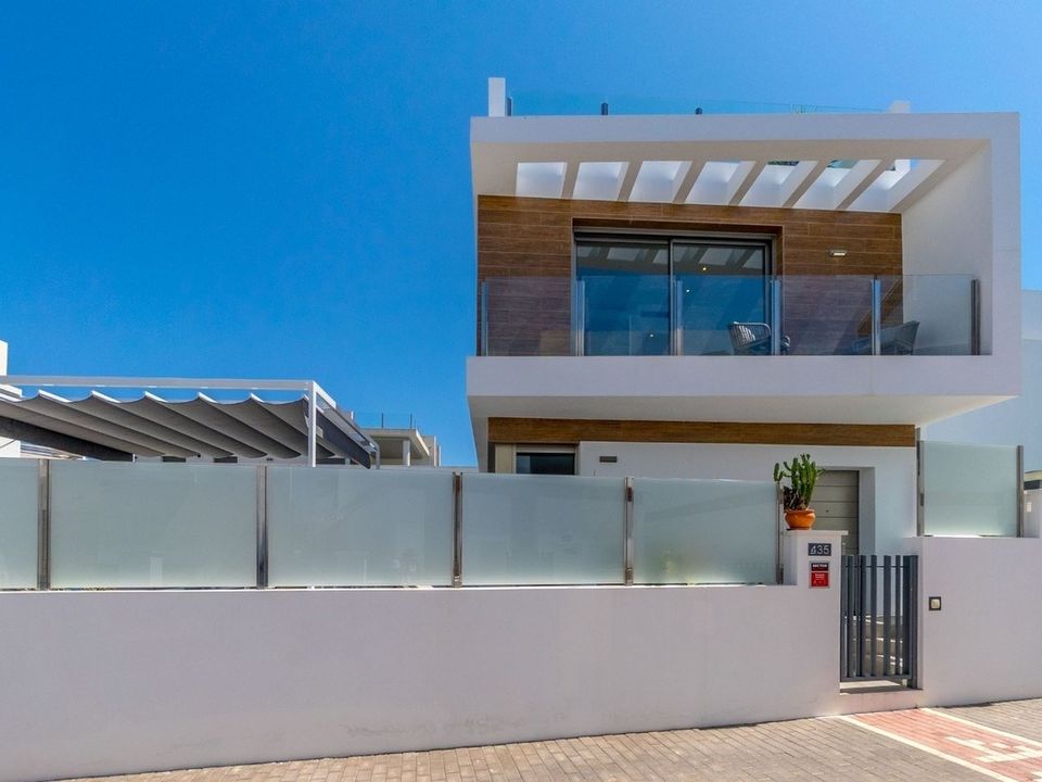 Villa i Villamartin, Alicante - foto 1