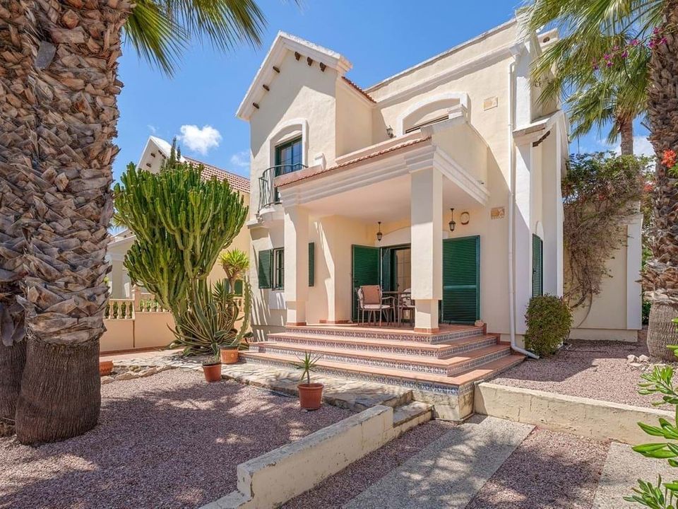 Villa i Orihuela Costa, Alicante - foto 1