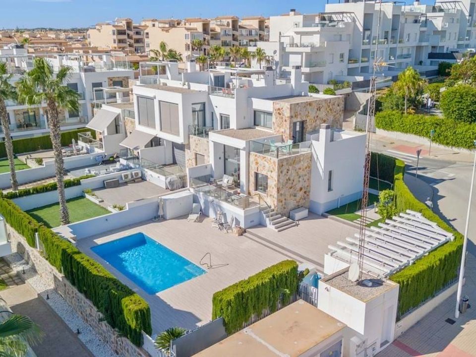 Bungalow i Orihuela Costa, Alicante - foto 1