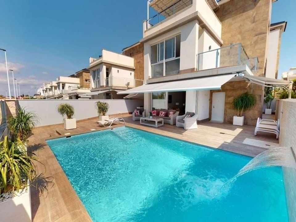 Villa i Orihuela Costa, Alicante - foto 1