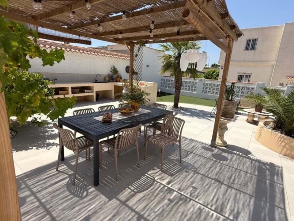 Villa i Orihuela Costa, Alicante - foto 1