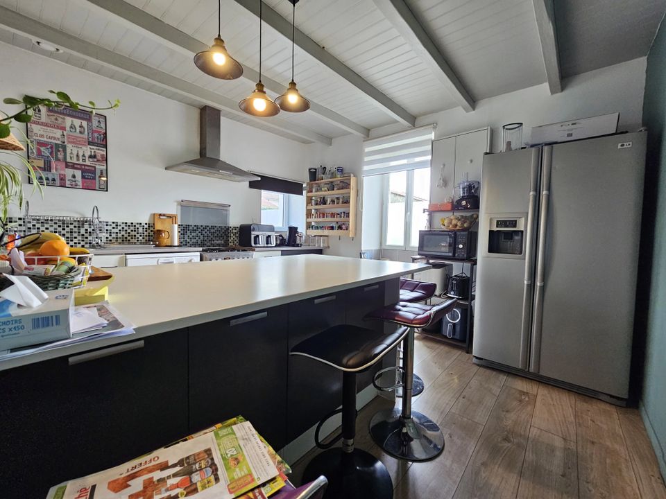 Landsbyhus i Chasseneuil-sur-Bonnieure, Charente - foto 5